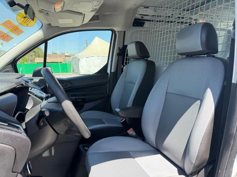 Used 2017 Ford Transit Connect XL FWD image 28