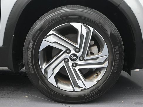 Used 2023 Hyundai Santa Fe SEL FWD image 9