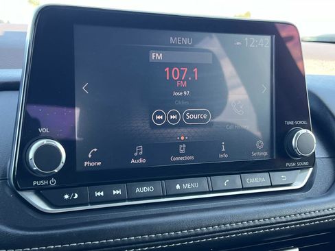 Used 2021 Nissan Rogue SL image 13