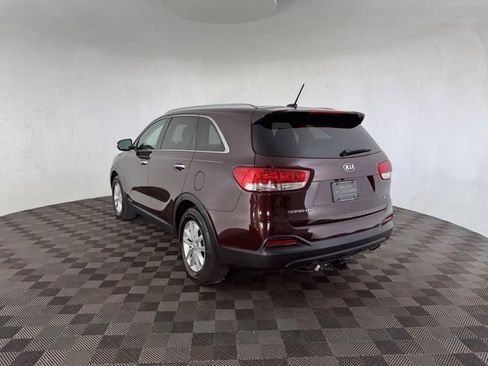 Used 2018 Kia Sorento LX image 5