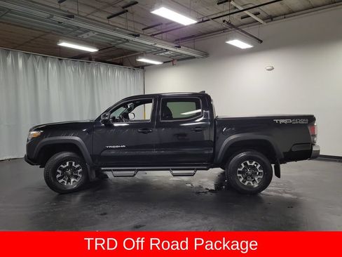 Used 2020 Toyota Tacoma TRD Off-Road AWD/4WD image 5