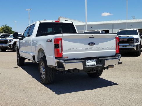 Used 2024 Ford F250 Lariat AWD/4WD image 9
