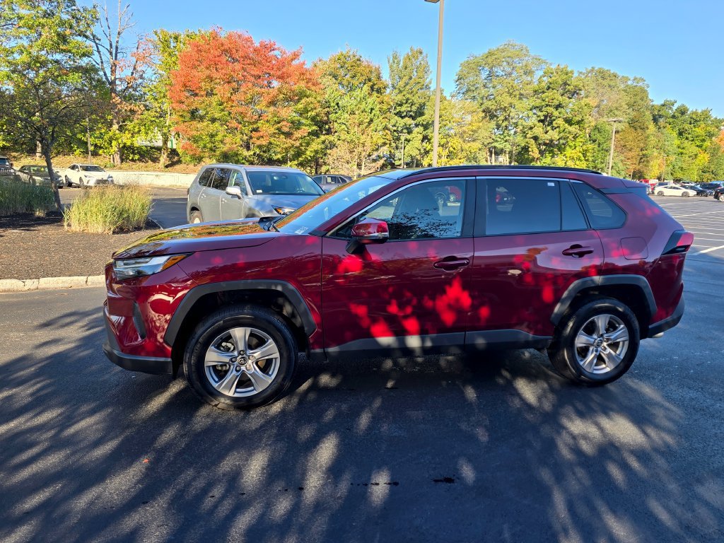 Used 2025 Toyota RAV4 XLE w/ Convenience Package AWD/4WD image 3