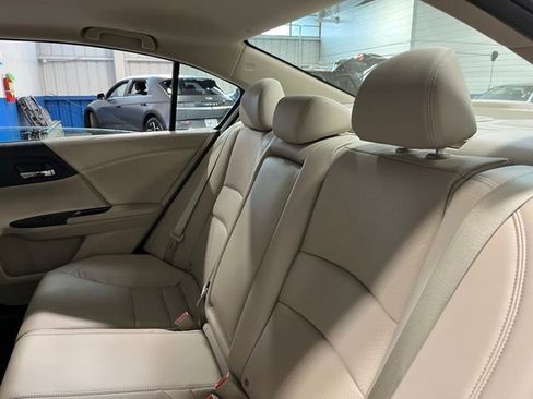 Used 2016 Honda Accord EX-L image 18