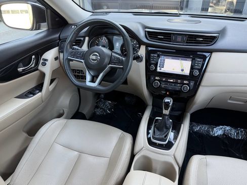 Used 2017 Nissan Rogue SL w/ SL Premium Package AWD/4WD image 26