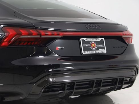 Used 2024 Audi RS e-tron GT w/ Carbon Performance Package image 34