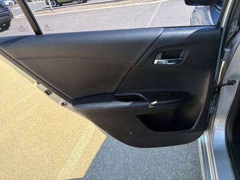 Used 2017 Honda Accord Sport Special Edition image 14