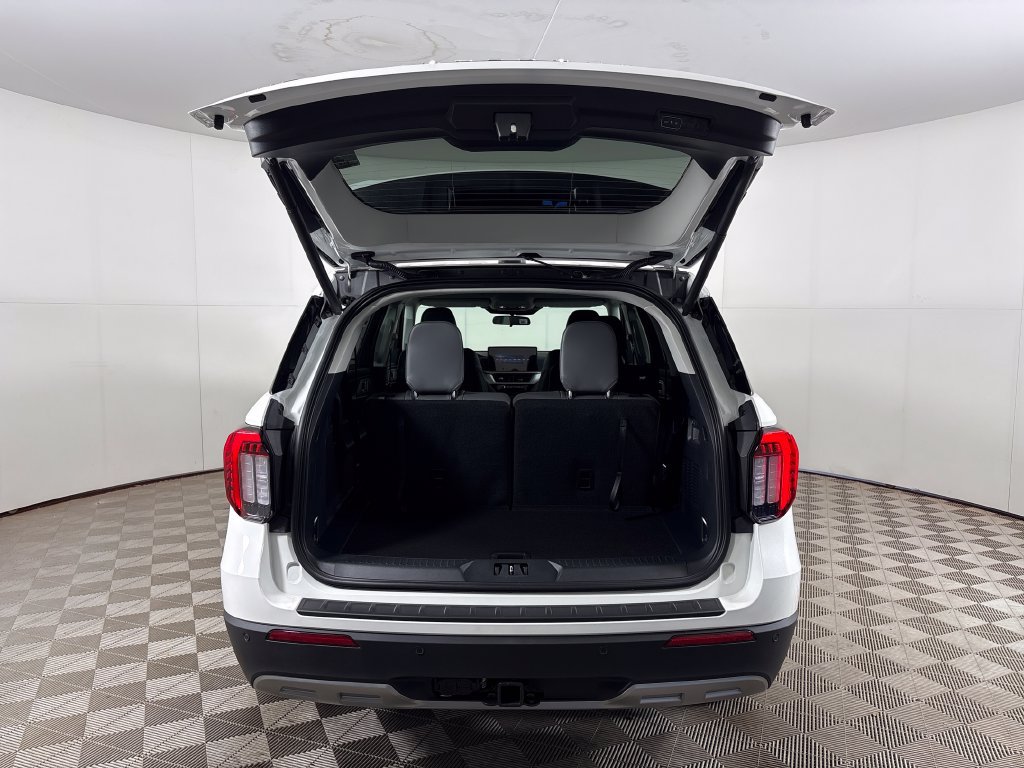 New 2026 Ford Explorer Active w/ Active Comfort Package RWD image 23