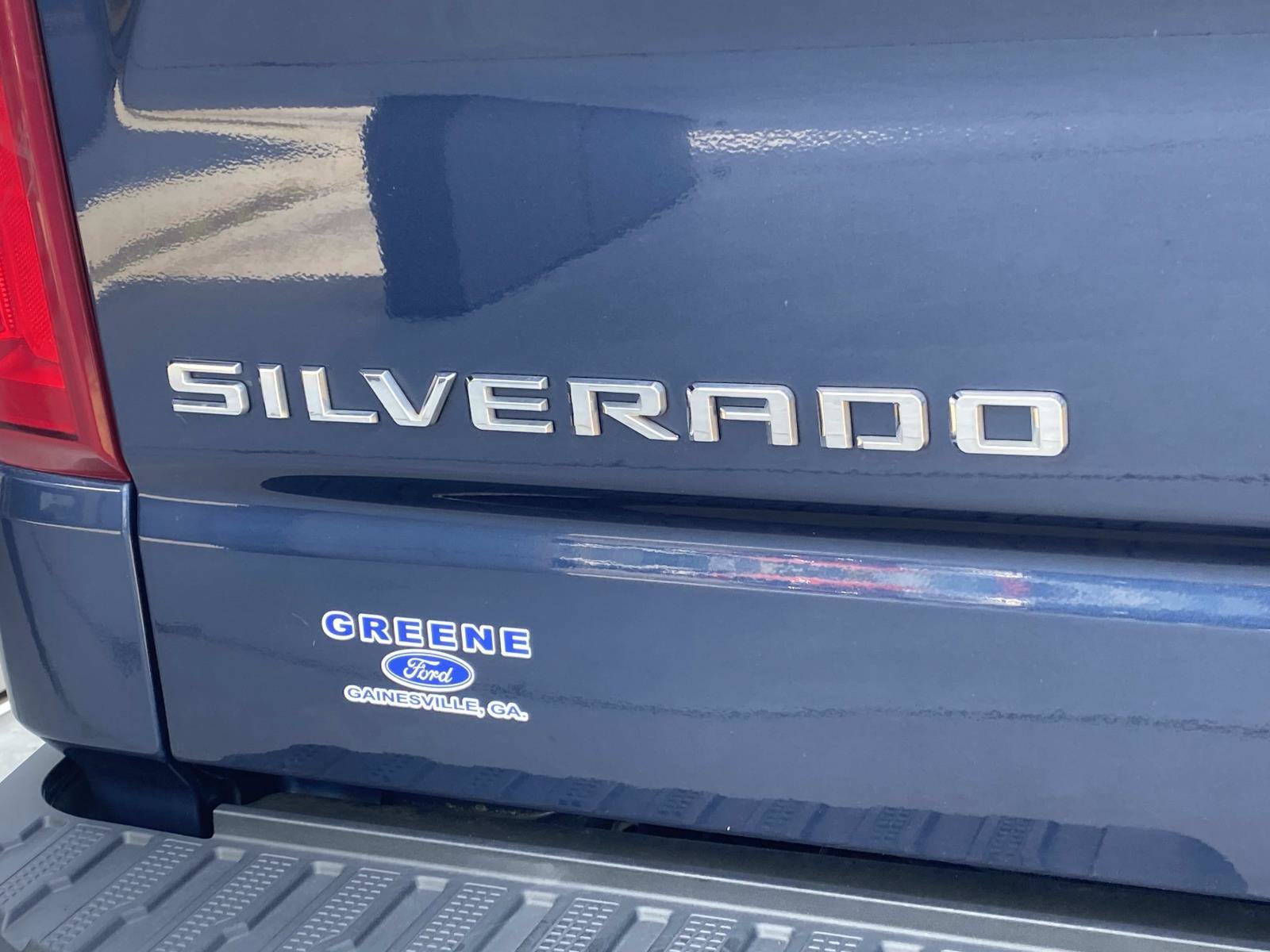 Used 2022 Chevrolet Silverado 1500 RST AWD/4WD image 6