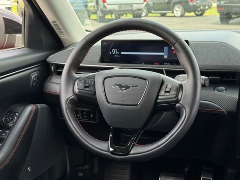 Used 2025 Ford Mustang Mach-E Premium w/ Sport Appearance Package AWD/4WD image 7