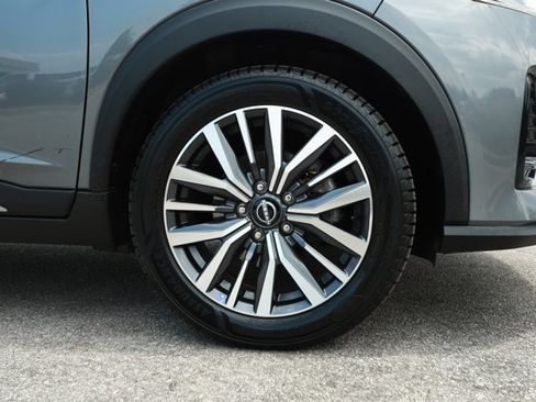 Used 2024 Nissan Kicks SR FWD image 5