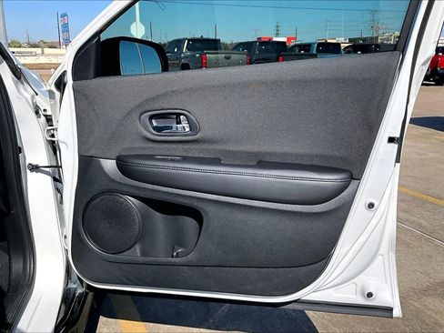 Used 2022 Honda HR-V Sport image 23