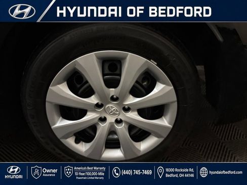 Used 2024 Toyota Corolla LE FWD image 29
