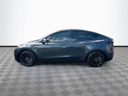 Used 2025 Tesla Model Y Performance image 4