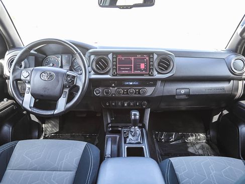 Certified 2021 Toyota Tacoma TRD Off-Road w/ Technology Package AWD/4WD image 13