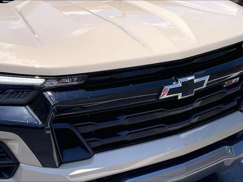 Certified 2023 Chevrolet Colorado Z71 w/ Z71 Convenience Package 2 AWD/4WD image 29