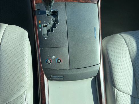 Used 2011 Toyota Avalon image 24