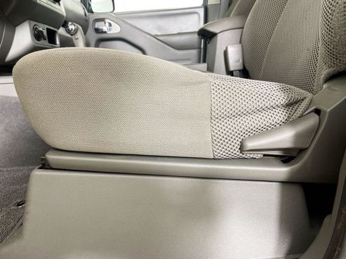 Used 2019 Nissan Frontier SV AWD/4WD image 20