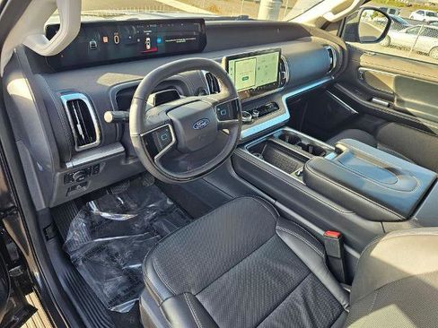 Certified 2025 Ford Expedition Max Platinum image 2