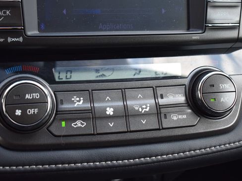 Used 2013 Toyota RAV4 XLE AWD/4WD image 12