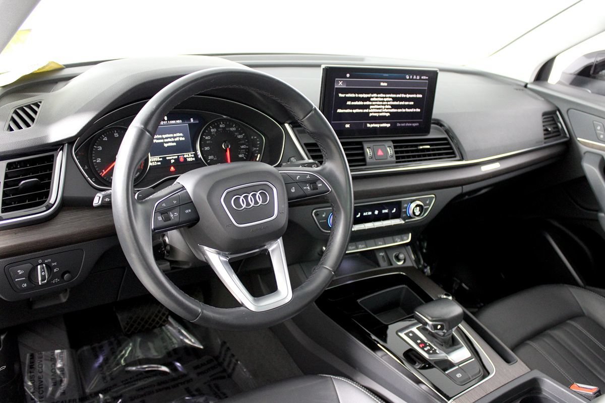 Used 2023 Audi Q5 2.0T Premium w/ Convenience Package AWD/4WD image 41