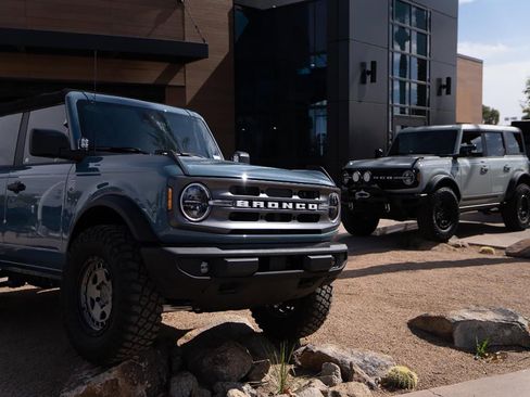 New 2025 Ford Bronco Badlands AWD/4WD image 24