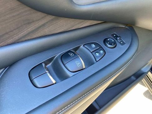Used 2020 Nissan Murano Platinum AWD/4WD image 12