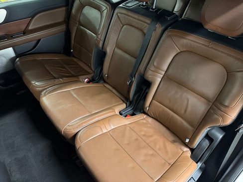 Used 2023 Lincoln Navigator Reserve AWD/4WD image 41