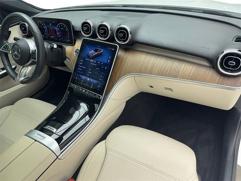 Used 2024 Mercedes-Benz C 300 Sedan image 40