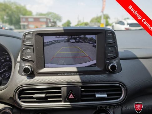 Used 2021 Hyundai Kona Limited w/ Cargo Package FWD image 10