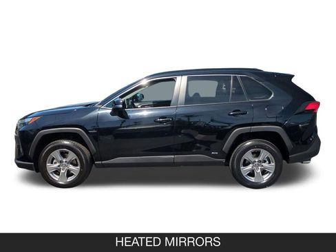 Used 2024 Toyota RAV4 XLE AWD/4WD image 5