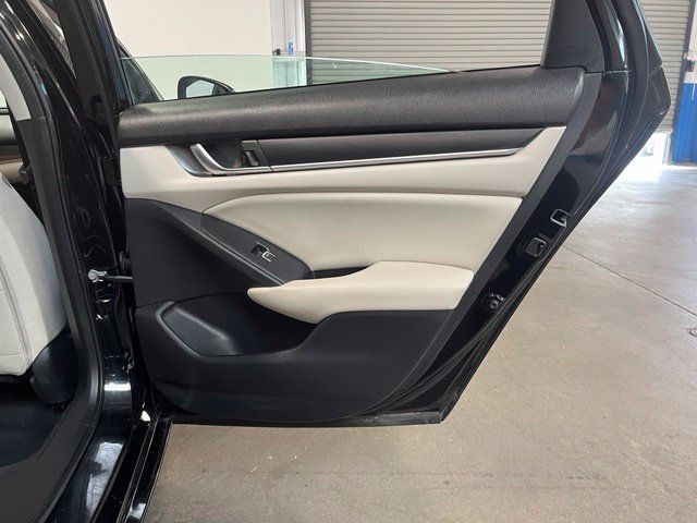 Used 2018 Honda Accord LX image 16