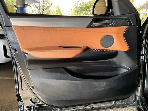 Used 2016 BMW X4 xDrive28i image 21