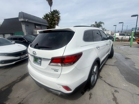 Used 2019 Hyundai Santa Fe XL FWD image 9