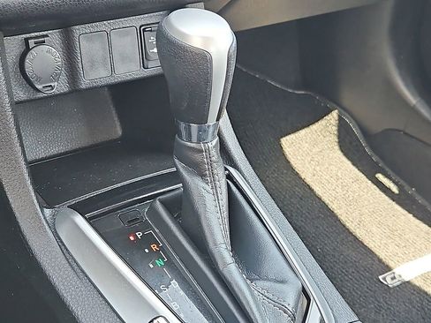 Used 2019 Toyota Corolla LE FWD image 20