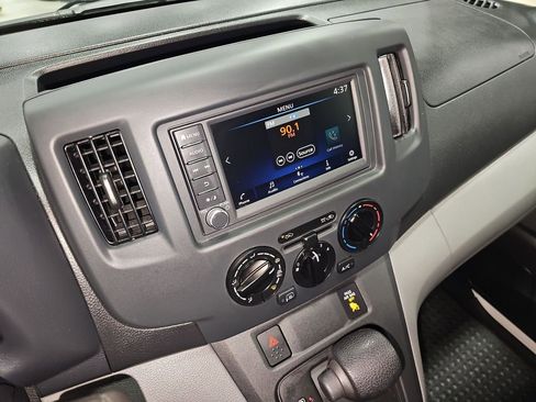 Used 2021 Nissan NV200 SV image 32