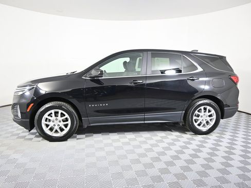 Used 2023 Chevrolet Equinox LT image 2