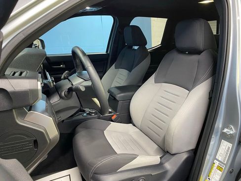 Used 2024 Toyota Tacoma TRD Sport image 18