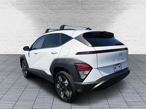 Used 2024 Hyundai Kona SEL w/ Convenience Package AWD/4WD image 2