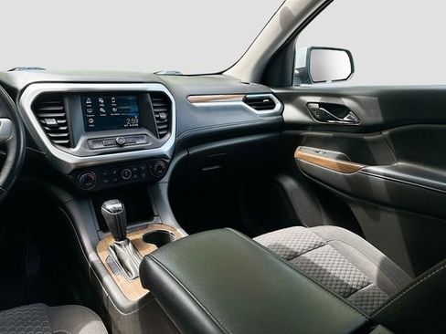 Used 2018 GMC Acadia SLE FWD image 23