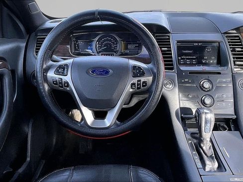 Used 2015 Ford Taurus Limited image 10