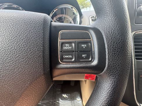 Used 2014 Dodge Grand Caravan SE w/ Quick Order Package 29E SE FWD image 19