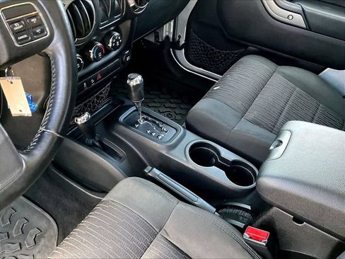 Used 2012 Jeep Wrangler Sport AWD/4WD image 20