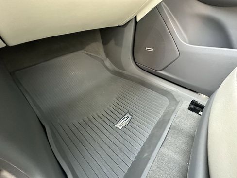 Used 2021 Cadillac XT6 Premium Luxury image 25