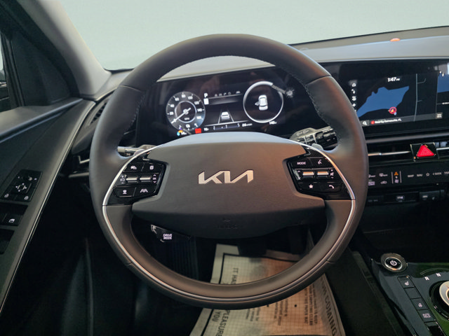 New 2025 Kia Niro Wind w/ Wind Preserve Package FWD image 6