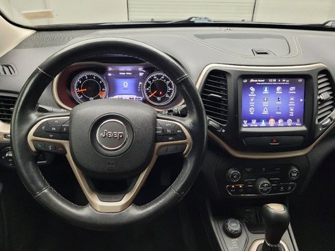Used 2015 Jeep Cherokee Limited w/ Trailer Tow Group AWD/4WD image 22