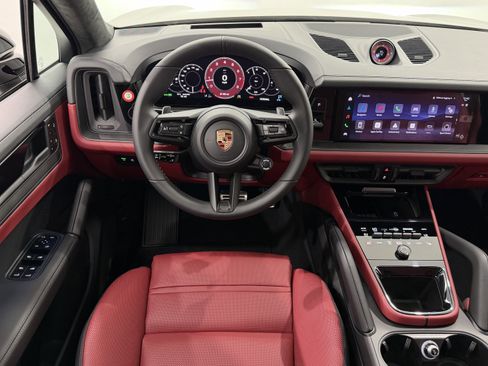 New 2026 Porsche Cayenne GTS image 25