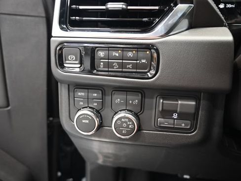 New 2026 GMC Yukon Denali w/ Advanced Technology Package AWD/4WD image 27