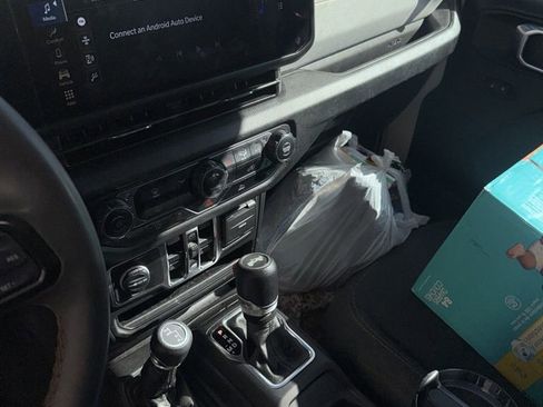 Used 2024 Jeep Wrangler Sport S image 2