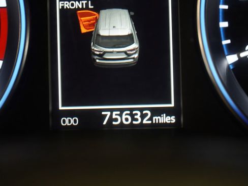 Used 2015 Toyota Highlander XLE image 5